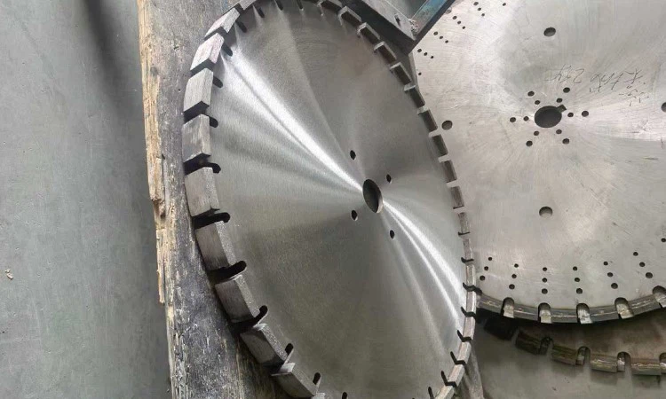 Custom-Extra-Thick-Concrete-Saw-Blade750-30 Custom-Extra-Thick-Concrete-Saw-Blade750-30